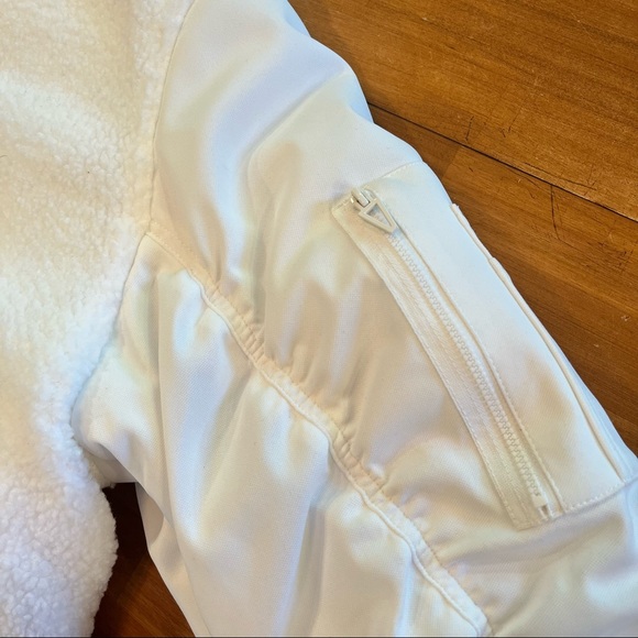 ADIDAS Ivy Park "Icy Park" 1/2 Zip Sherpa Jacket - Picture 8 of 15